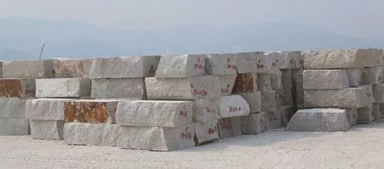 无人机技术如何革新矿山与采石场的矿石加工流程